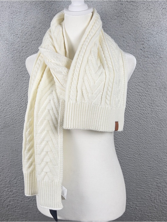 Fabletics Accessories - NWT Fabletics The Cable Knit Scarf Womens One Size Ivory Logo Preppy Comfy